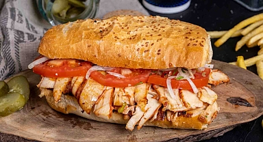 Arifiye’de Fahiş Fiyat Tepkisi: Bir Porsiyon Döner ve Ayran 450 TL
