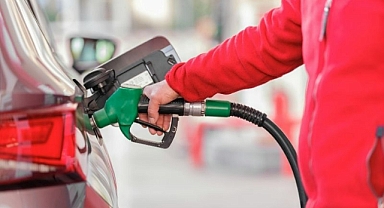 Benzine Yeni Zam Yolda: Sakarya’da Tabela Yeniden Değişiyor