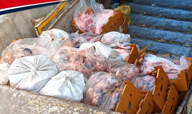 Hendek'te Sucuk İmalathanesine Denetim: 5,5 Ton Etiketsiz Et ve Et Ürünü İmha Edildi