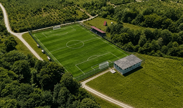 Sakarya’da Spor Yatırımlarında Yenilik: Kurtköy ve Kışlaçay Futbol Sahaları FIFA Standartlarına Taşınıyor