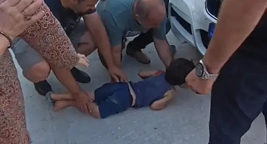 Hanlıköy’de Dehşet Anları: Otomobilin Çarptığı Küçük Çocuk Ağır Yaralandı