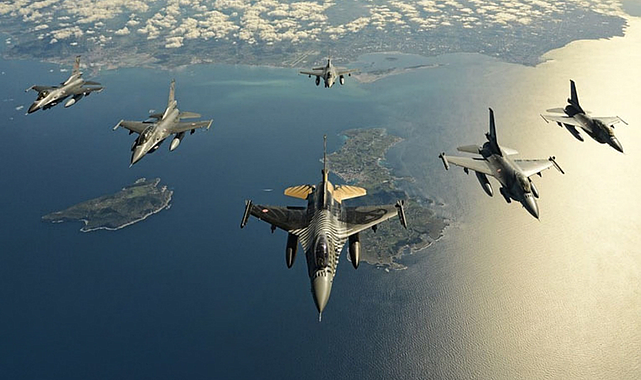 Deniz Kuvvetleri’nin İlk Kadın Uçak Pilotu: Hilal Aydın