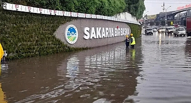 Sakarya’da Sağanak Yağış Sonrası AKOM'da Kritik Zirve: 16 İlçe İçin Yeni Altyapı Yol Haritası Belirlendi