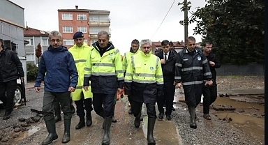 Sakarya Valiliği’nden Son Dakika Afet Açıklaması: KYK Yurdunda 700 Öğrenci Tahliye Ediliyor, Can Kaybı Yok
