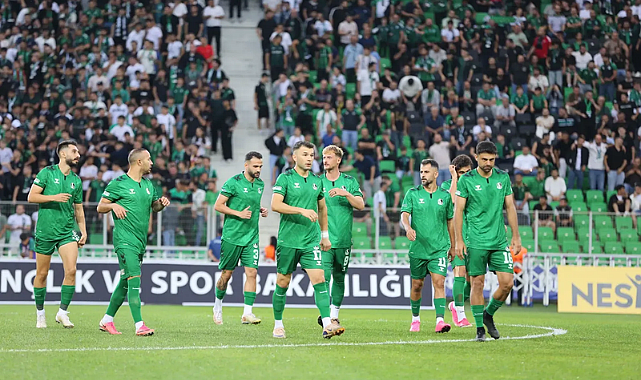 Sakaryaspor İstanbul Deplasmanında Geri Döndü: Beyoğlu Yeni Çarşı'yı İkinci Yarıda Devirdi
