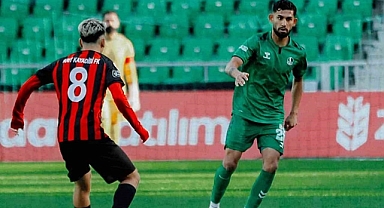 Sakaryaspor Kupada Tur Atladı: Arıt Kayadibi'ni İkinci Yarıda Geçti