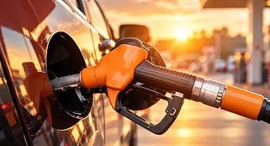 Sürücüleri Sevindiren Gelişme: Motorin Fiyatlarına Dev İndirim Geldi!